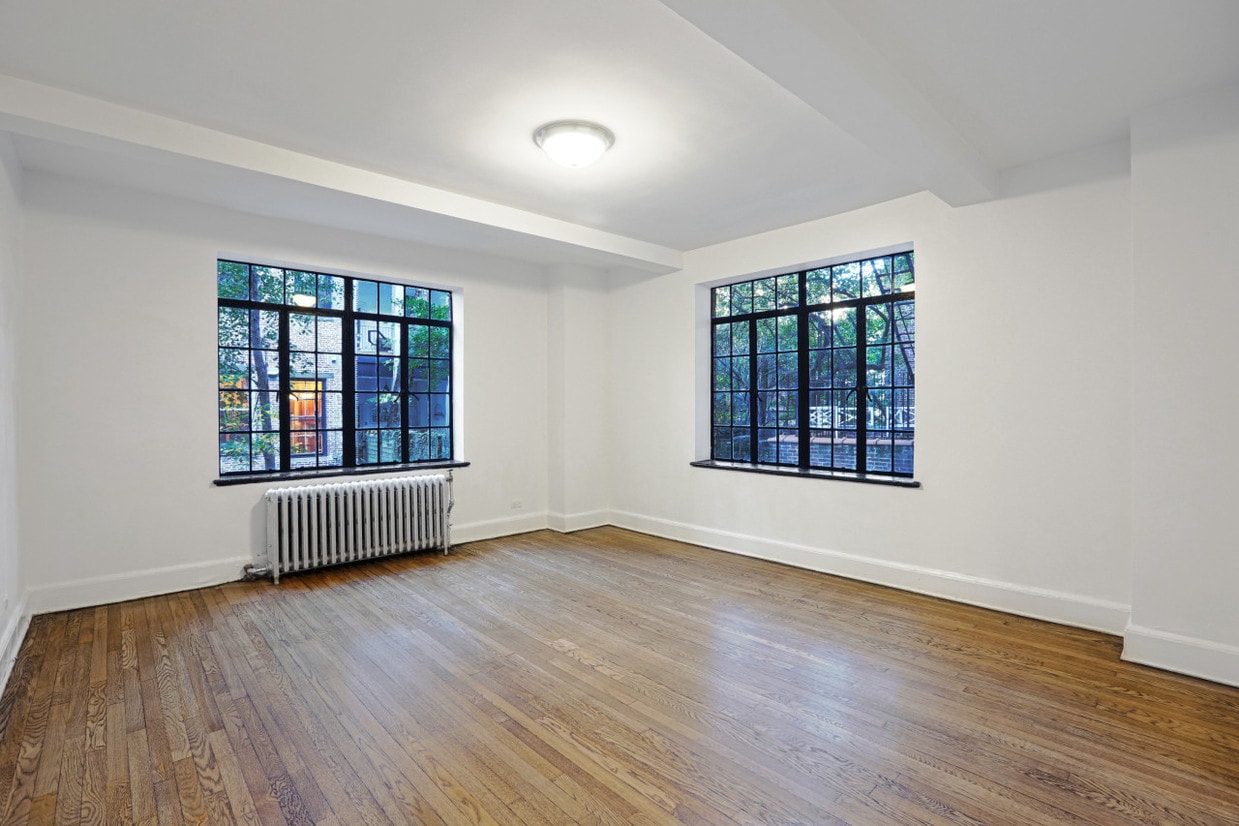 Primary Photo - 433 West 21st Street