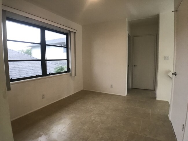 Foto del edificio - Single family, very spacious 2 bedroom, 2....