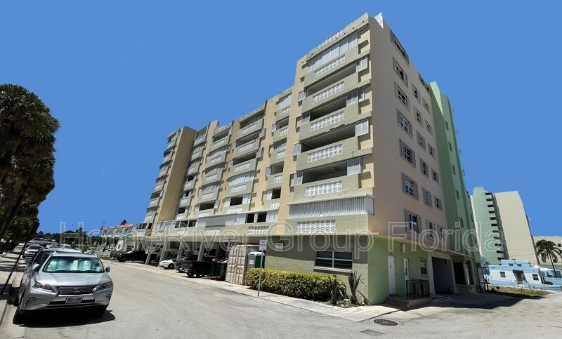 Foto principal - 320 S Surf Rd