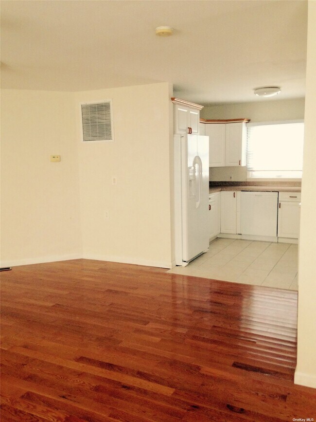 Foto del edificio - 823 E Park Ave