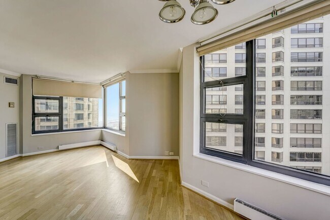 Foto del edificio - 401 E Ontario St