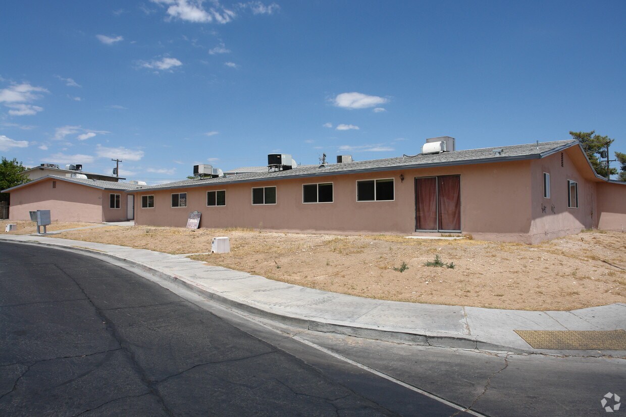 6400 Casada Way, Las Vegas, NV 89107 Apartments in Las Vegas, NV