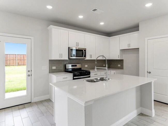 Building Photo - 1219 Triton Dr