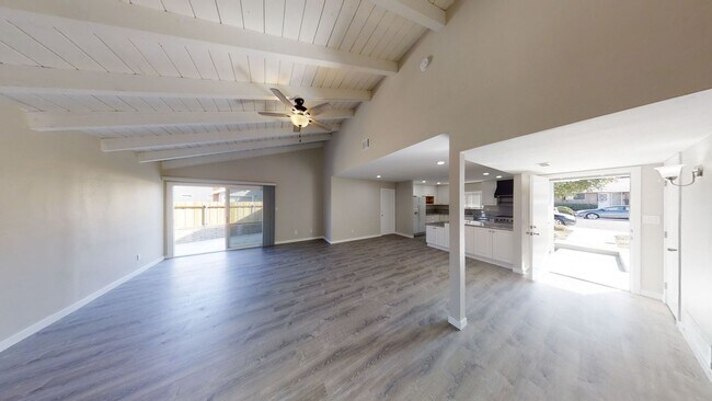 Foto del edificio - Newly Remodeled 4BD/2BA