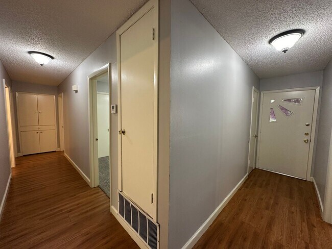 Foto del edificio - Coming Soon: Delightful 4-bedroom, 2-bathr...