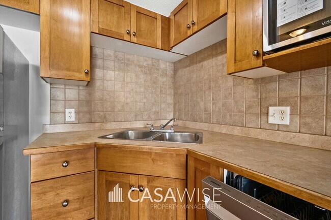 Photo du bâtiment - 3425-319 19 St NW