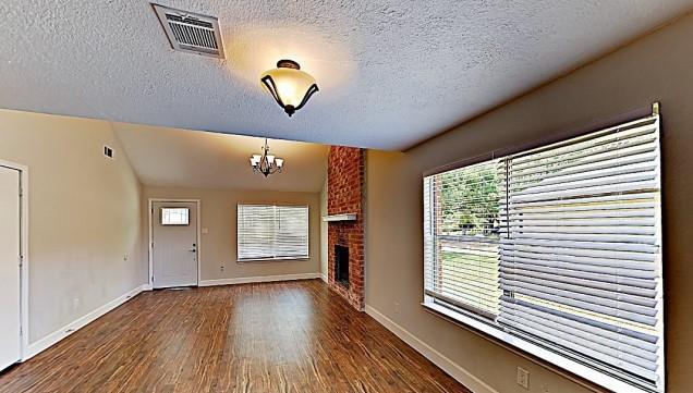 Foto del edificio - 22826 Provincial Blvd