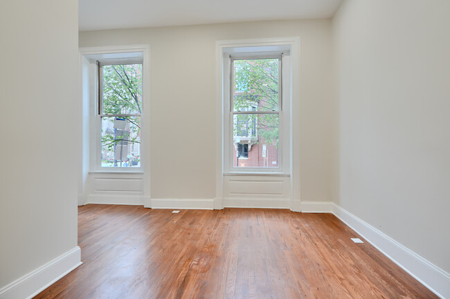 Building Photo - 801 N Charles St