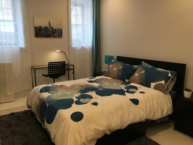 Foto del edificio - 1085 Hancock St