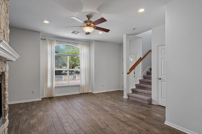 Foto del edificio - Perfectly located 3-Bedroom Home In The Heart of Hutto, TX
