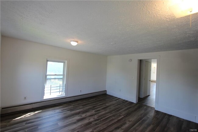 Building Photo - 684 West End Ave