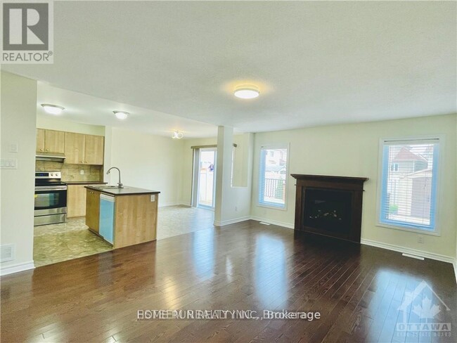 Building Photo - 651 Clearbrook Dr