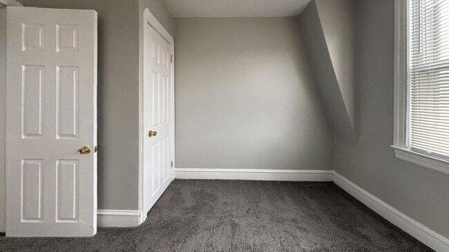 Photo - Stunning 3BR Remodel with Garage | Upper D... House