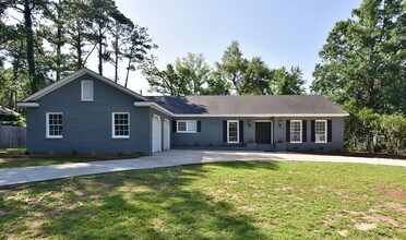 Building Photo - 426 Forest Glen Dr