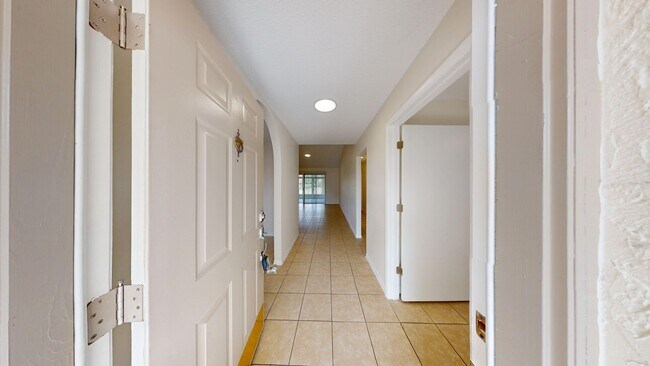 Building Photo - 4Br/ 2Bath Home In Clermont - Available Now!