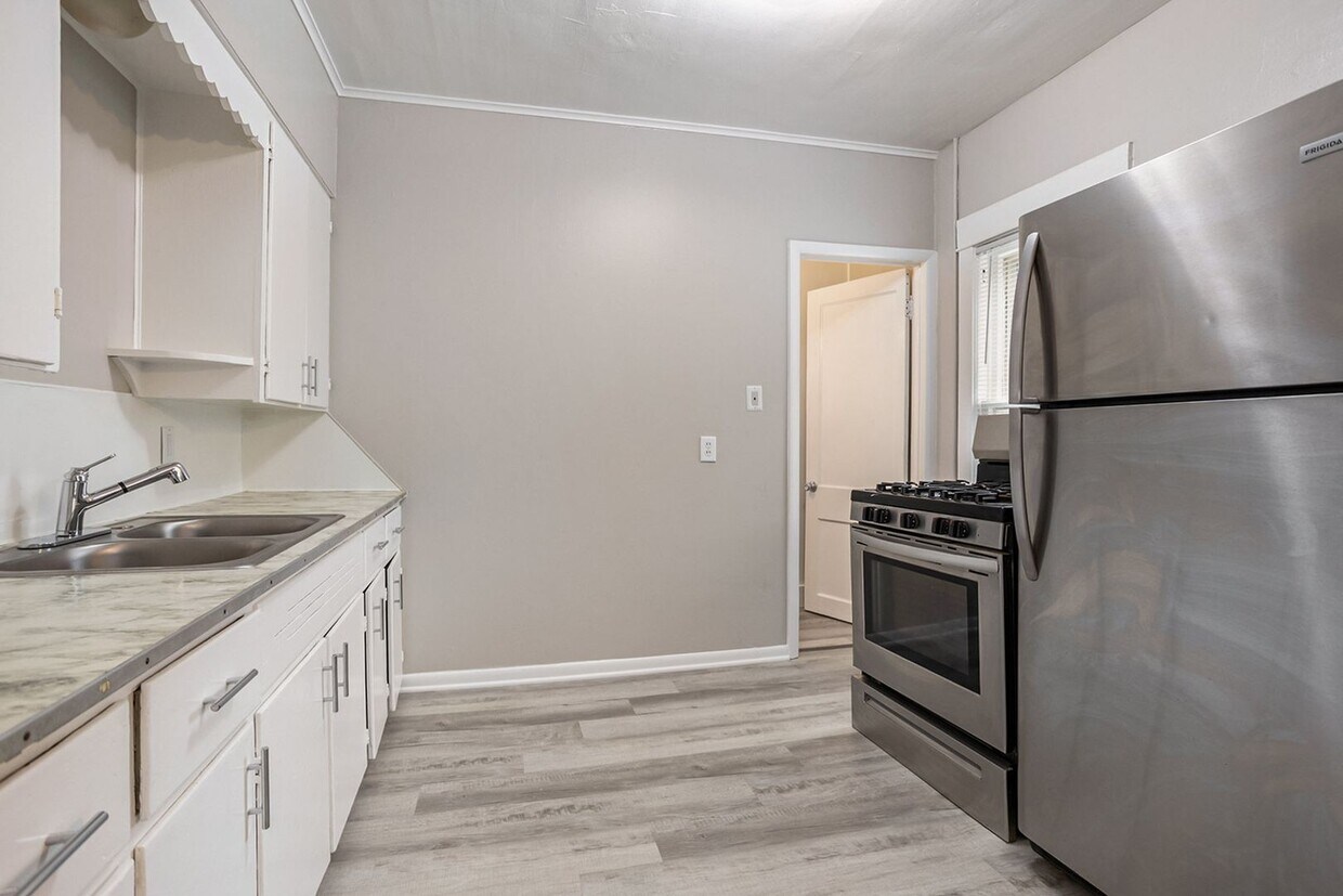 Primary Photo - $799-Stylish 1-Bed/1-Bath Apartment with a Fresh Makeover!