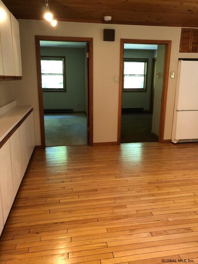 Building Photo - 3579 E Lydius St