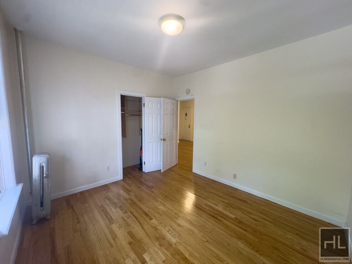 Primary Photo - West 11th Street