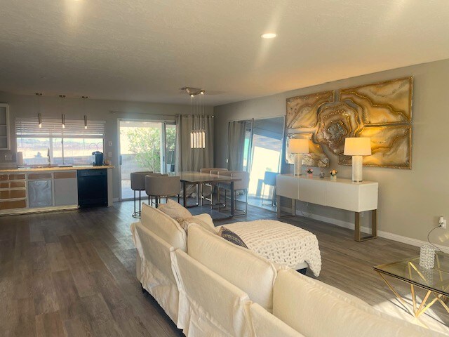 Foto del edificio - 109 Glen Oak Dr