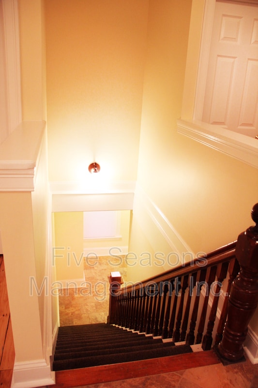 Building Photo - 40 Intervale Ave