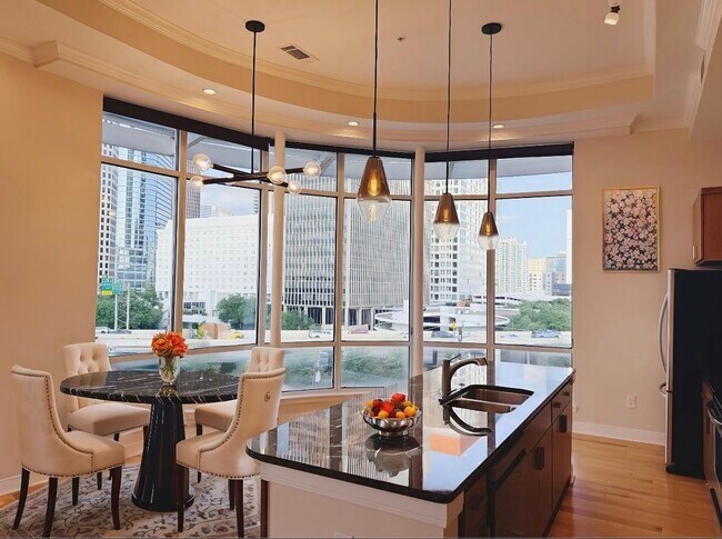 Foto del edificio - 300 St Joseph Pkwy