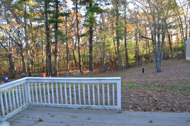 Building Photo - 10 Madden Rd