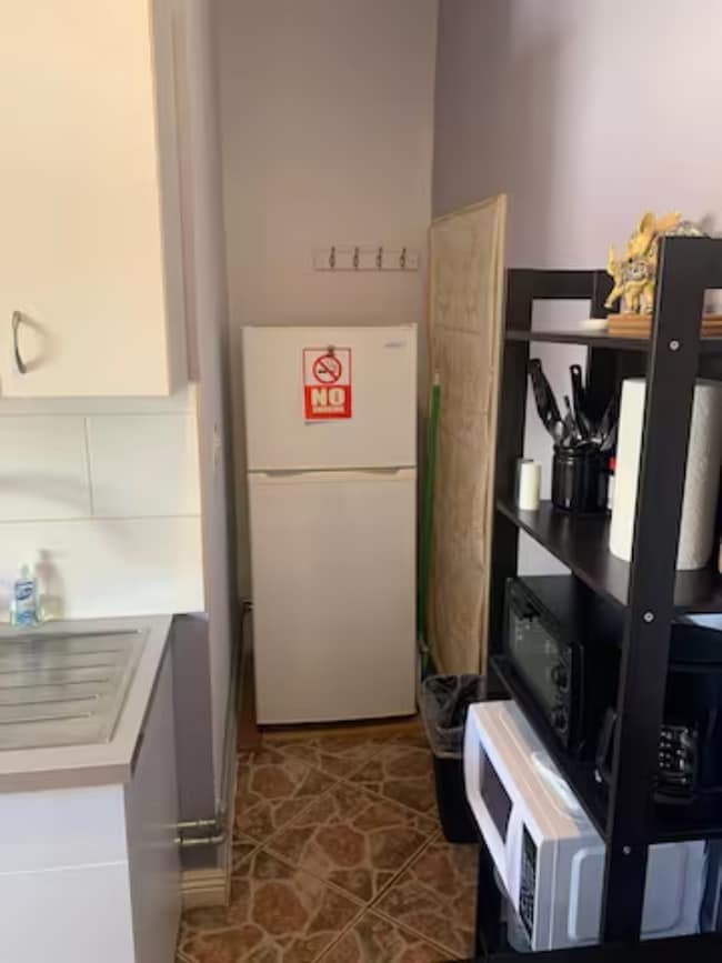 Foto del edificio - 1045 N Hazard Ave