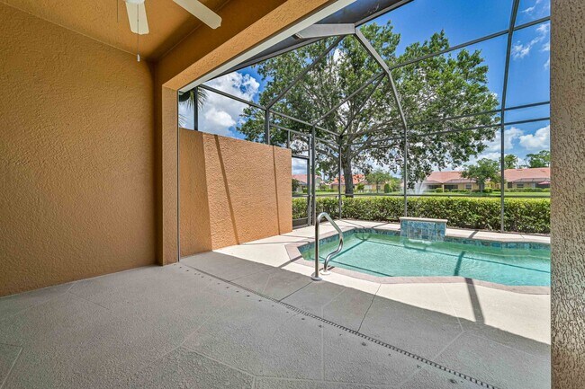 Building Photo - ** Immaculate,  3 Bed/2 Bath Lake Front Pool Home in Naples ~ Available NOW**