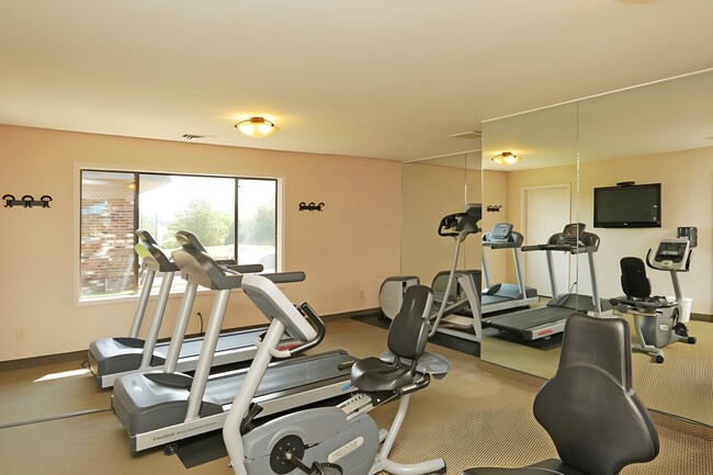 Building Photo - The Glen at Sugar Hill