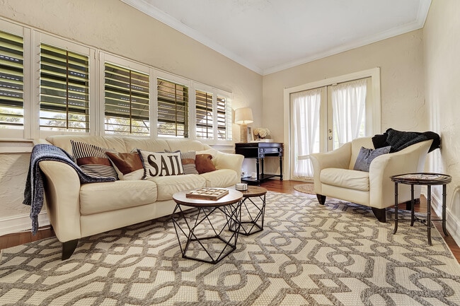 Foto del edificio - 1627 N Ocean Breeze
