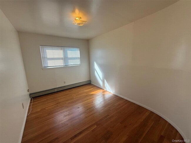 Photo - 393 Long Beach Rd Apartment