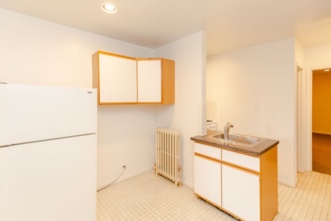 Building Photo - See Our Video Included Below! Wicker Park ...