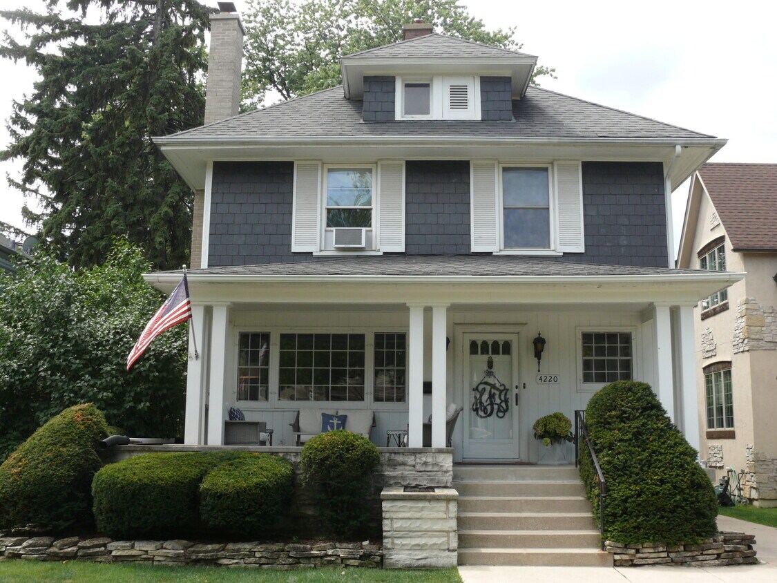Primary Photo - 4220 Garden Ave