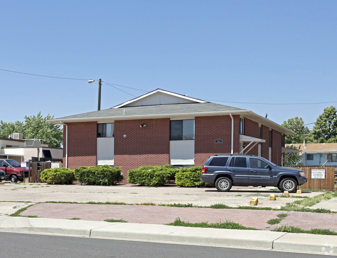 363 Geneva St, Aurora, CO 80010 Apartments in Aurora, CO