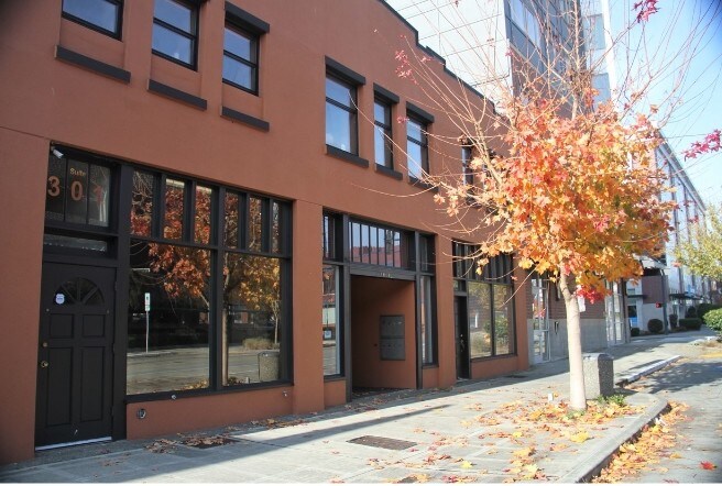 Building Photo - 2806-2808 Hoyt Ave