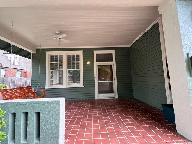 Foto del edificio - Stark Avenue 1310(2)