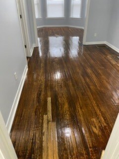 Foto del edificio - 1315 E 72nd Pl