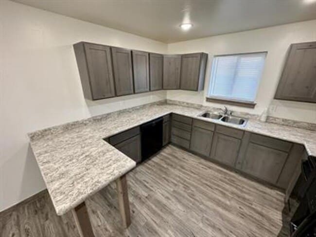 Foto del edificio - 59 Dunbar Ave