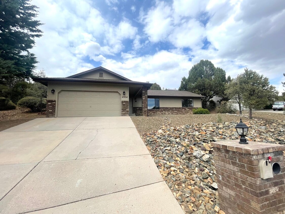 Foto principal - Immaculate 3-Bedroom Home in Yavapai Hills