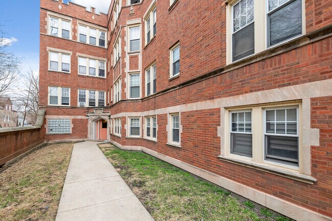 Foto del edificio - 11218 S Indiana Ave