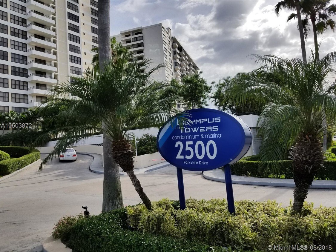 Primary Photo - OLYMPUS CONDO PHASE C