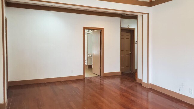 Foto del edificio - 1014 N Grand Ave