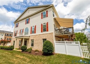 Building Photo - 411 Siena Ln