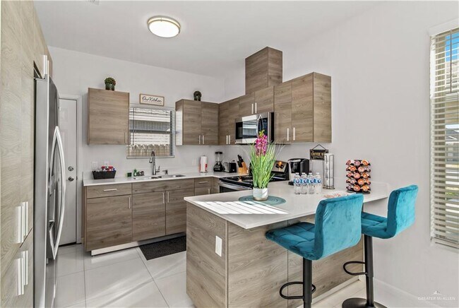 Foto del edificio - 12 Nightingale Ave