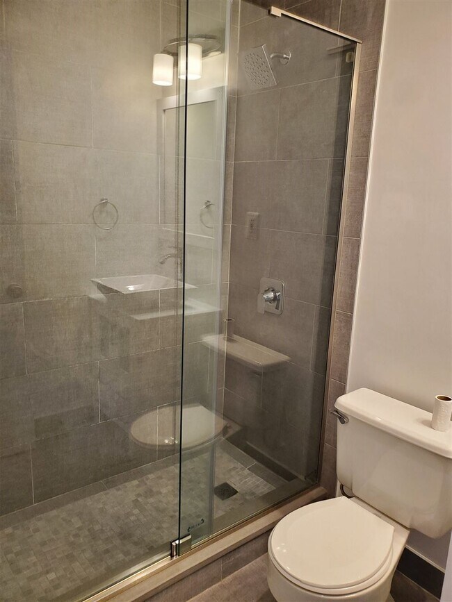 Foto del edificio - 356 Palisade Ave