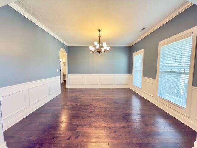 Foto del edificio - 532 Larkspur Dr