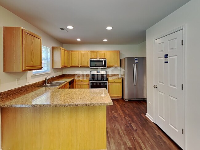 Foto del edificio - 10713 Haddington Dr NW