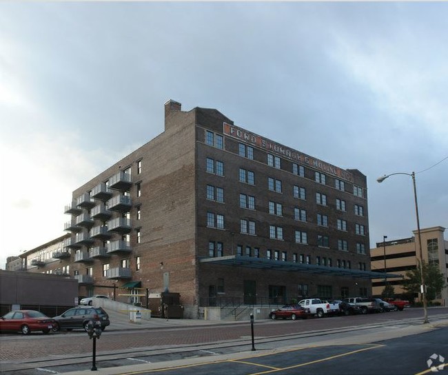 Building Photo - Ford Warehouse