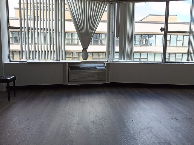 Foto del edificio - 5757 N Sheridan Rd