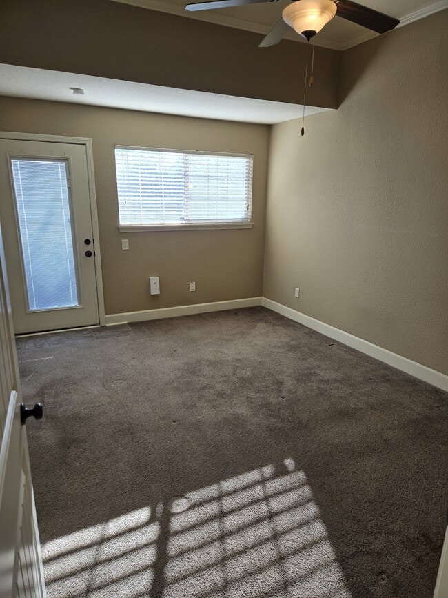 Foto del edificio - 4343 NE 83rd St